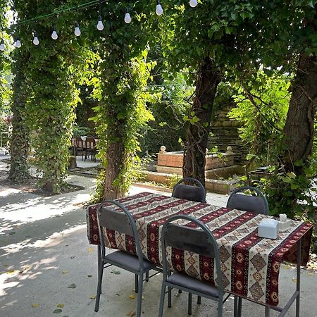 Dost Evi Motel Şǝki Buitenkant foto