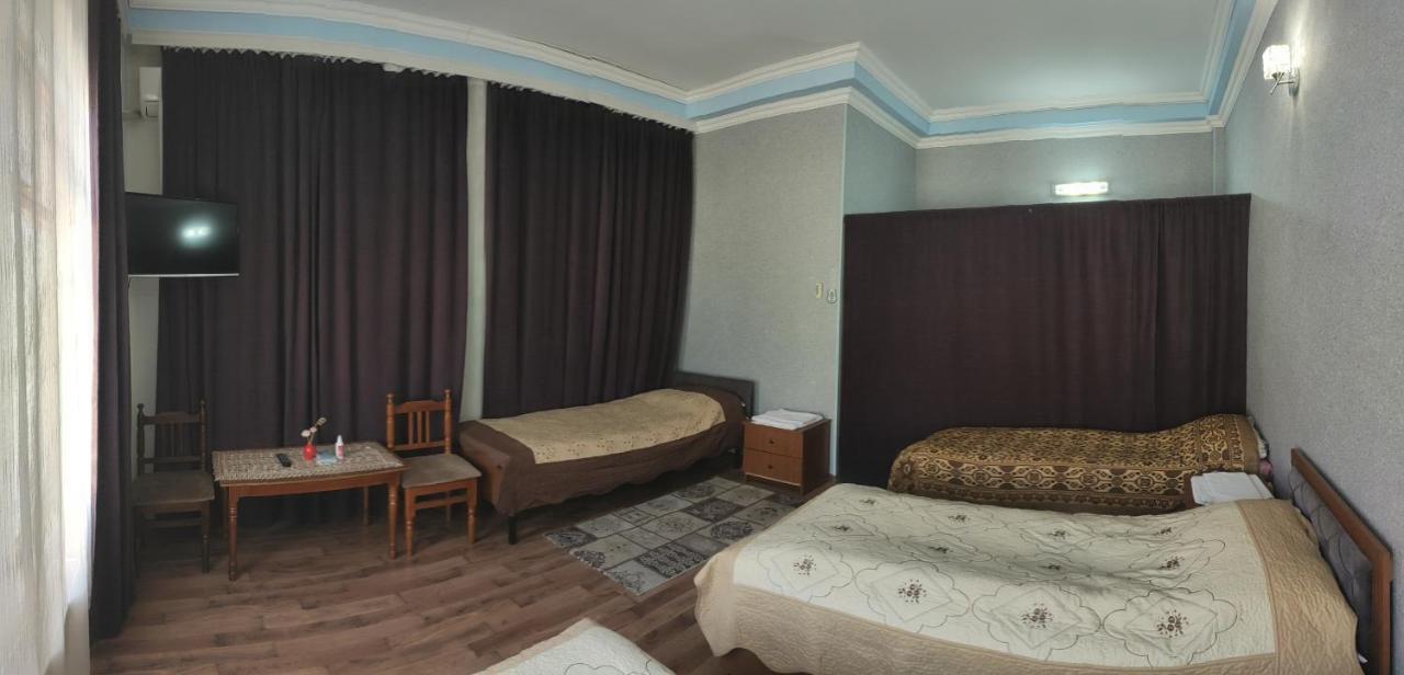 Dost Evi Motel Şǝki Buitenkant foto