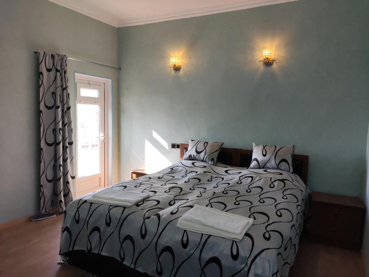 Dost Evi Motel Şǝki Buitenkant foto