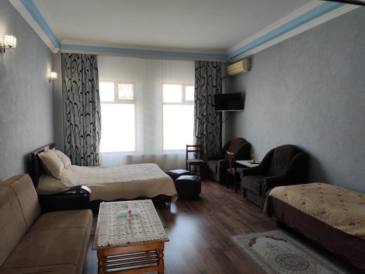 Dost Evi Motel Şǝki Buitenkant foto