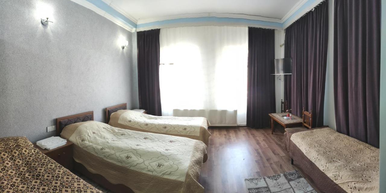 Dost Evi Motel Şǝki Buitenkant foto